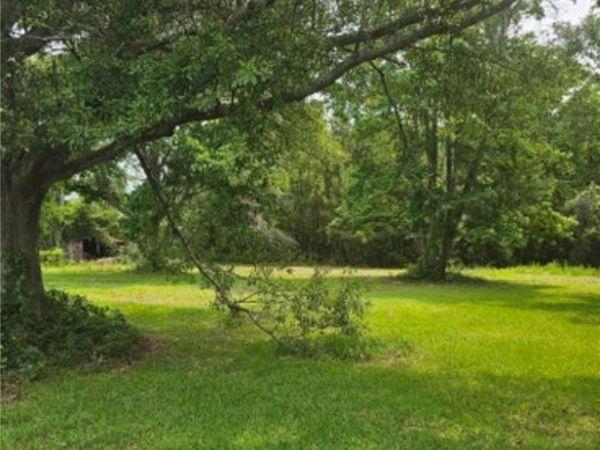 222 Fulcher Landing Road, Sneads Ferry, NC 28460