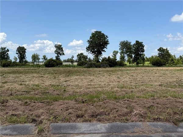 160 AUDUBON Place, Belle Chasse, LA 70037
