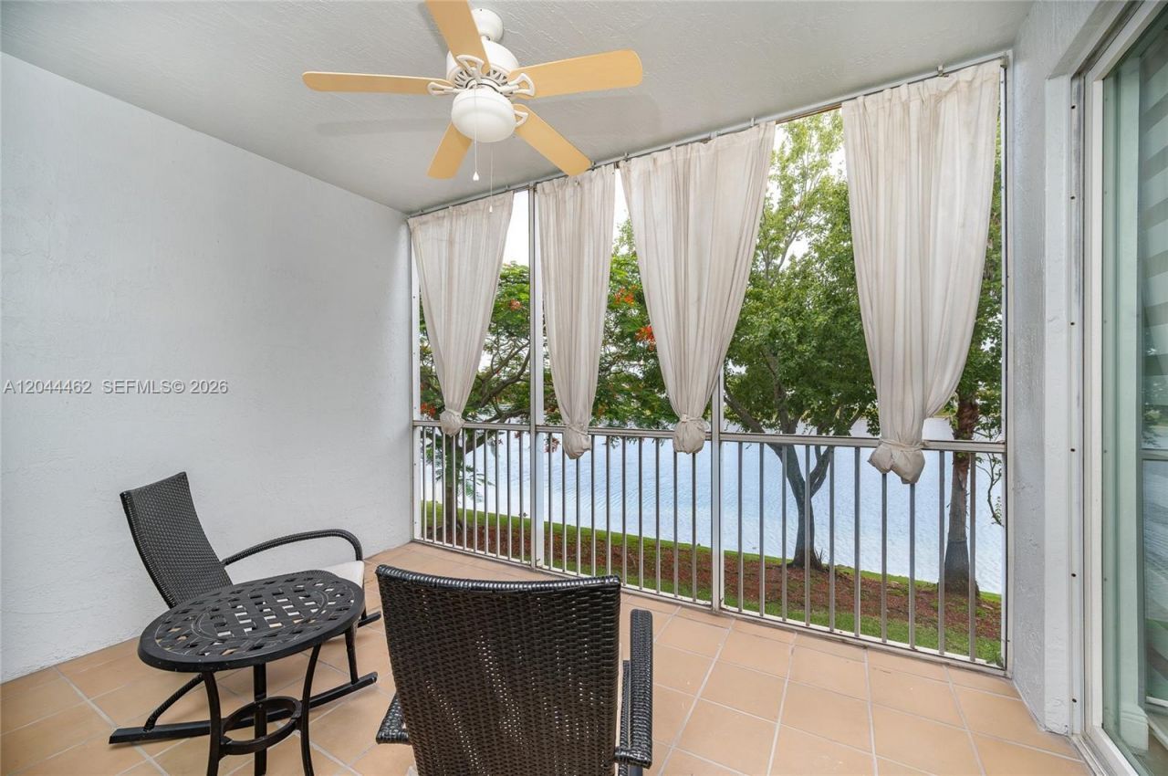 10700 NW 66th St, Unit 204, Doral, FL 33178 Photo