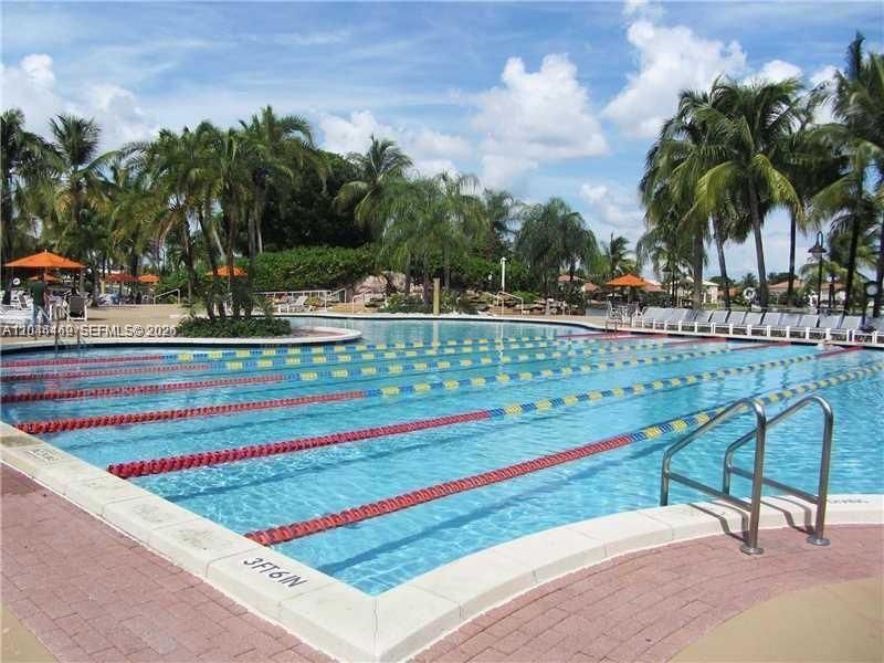 10700 NW 66th St, Unit 204, Doral, FL 33178 Photo
