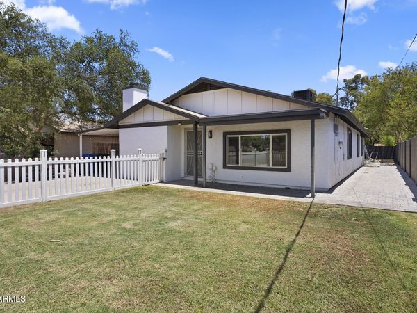 2609 N 28TH Street, Phoenix, AZ 85008