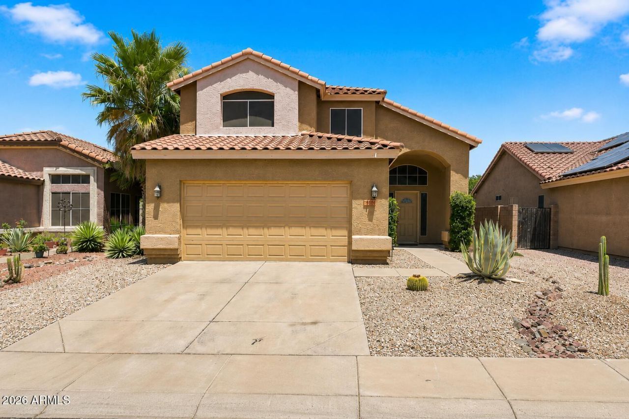 15086 W Heritage Oak Way, Surprise, AZ 85374 Main Photo