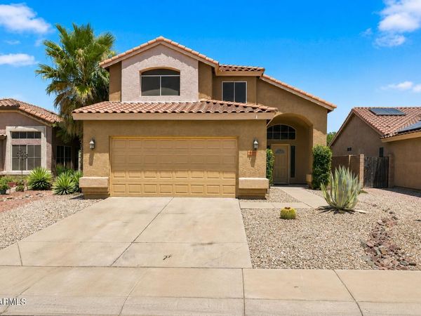 15086 W HERITAGE OAK Way, Surprise, AZ 85374