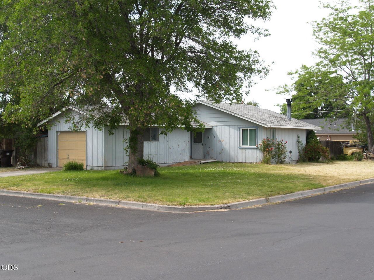 1713 SW Lava Avenue, Redmond, OR 97756 Main Photo
