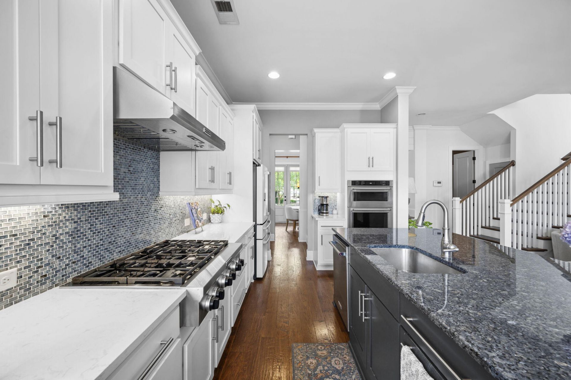 503 Wodin Place Photo 34