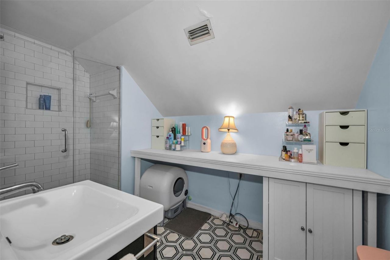 380 Colonial Court , Dunedin, FL 34698 Photo