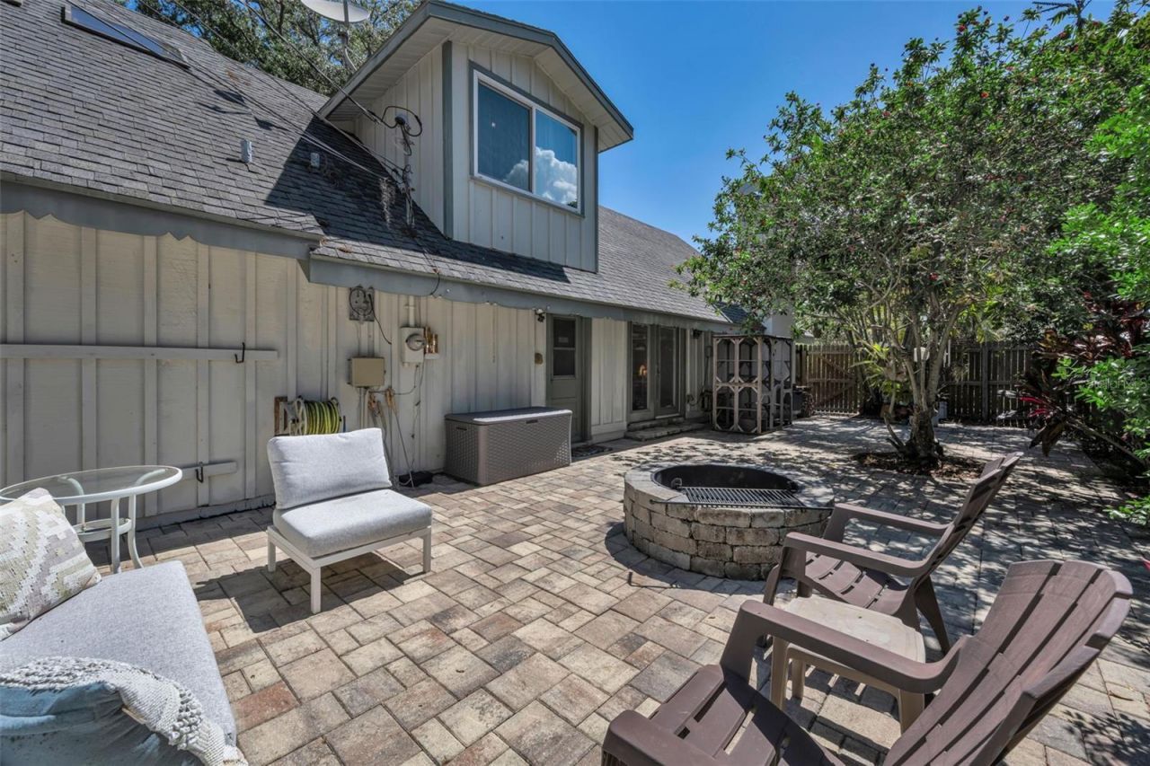 380 Colonial Court , Dunedin, FL 34698 Photo