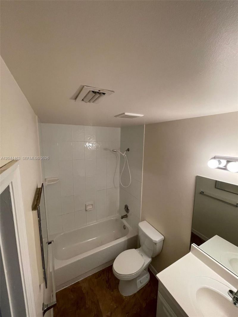 6031 SW 36th Ct , Unit REAR, Davie, FL 33314 Photo