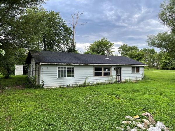 638 Apache Drive , Portage Des Sioux, MO 63373