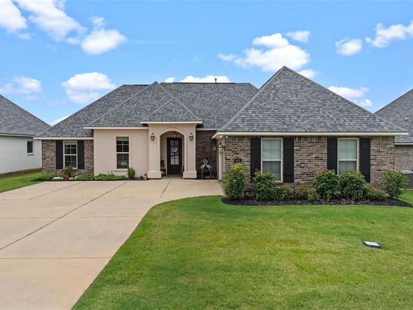 441 N Lost River Drive , Benton, LA 71006