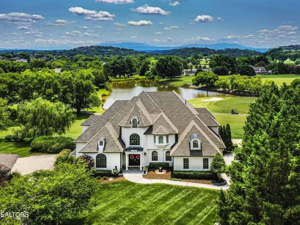 205 Pebble Beach Pt, Knoxville, TN 37934