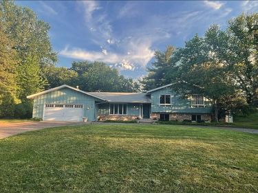 17515 Bay Lane, Wayzata, MN 55391