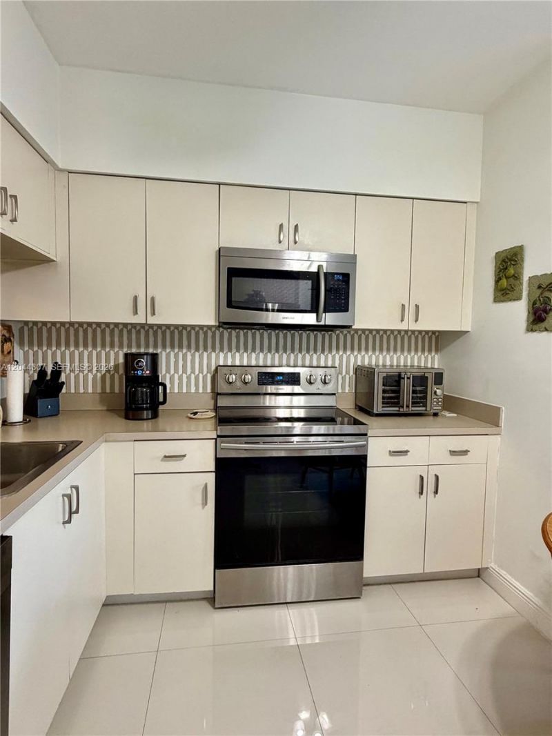 16619 Hemingway Dr, Weston, FL 33326 Photo