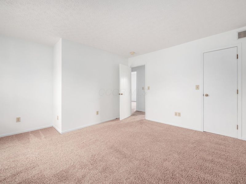 1482 Brookforest Drive, Columbus, OH 43204 Photo 16