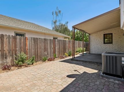 2761 Marty Way, Sacramento, CA 95818 Photo