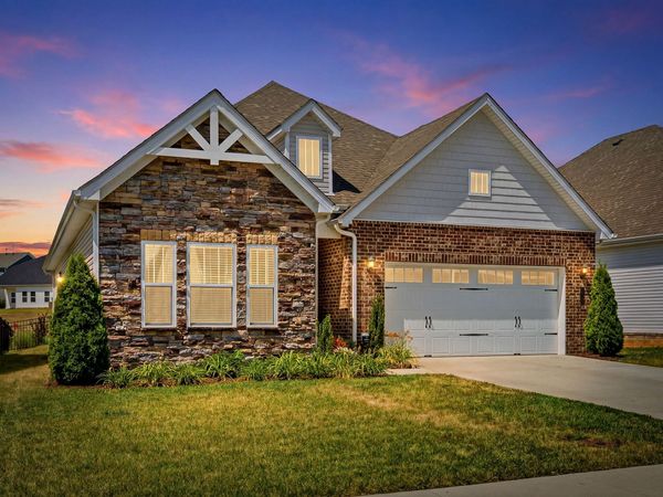 359 Mattieton Ln, Gallatin, TN 37066