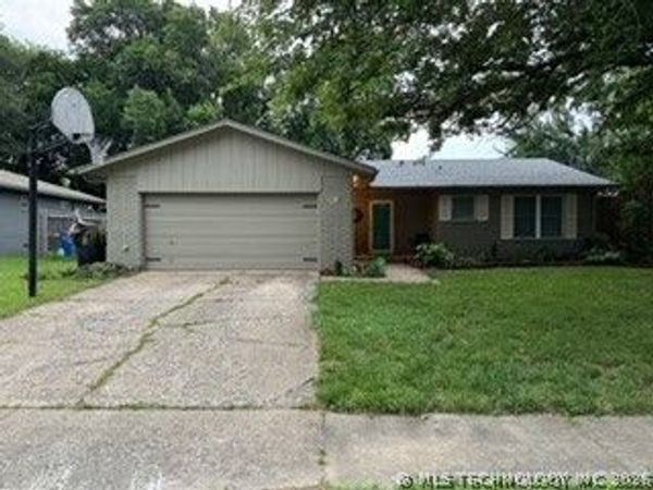 429 S Fern Avenue , Broken Arrow, OK 74012
