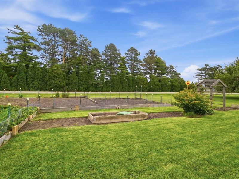 656 Gardenview Circle, Lima, OH 45801 Photo 41
