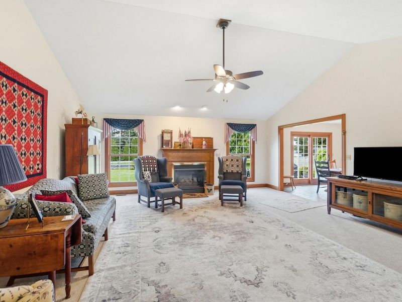 656 Gardenview Circle, Lima, OH 45801 Photo 5