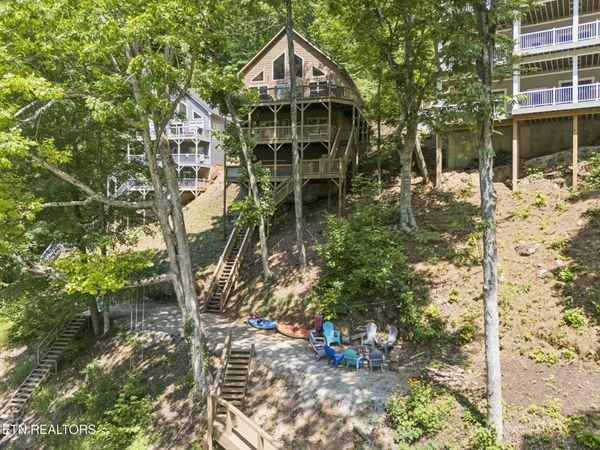 129 Bridgeview Lane, LaFollette, TN 37766