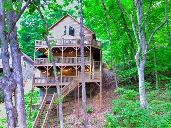 129 Bridgeview Lane, LaFollette, TN 37766