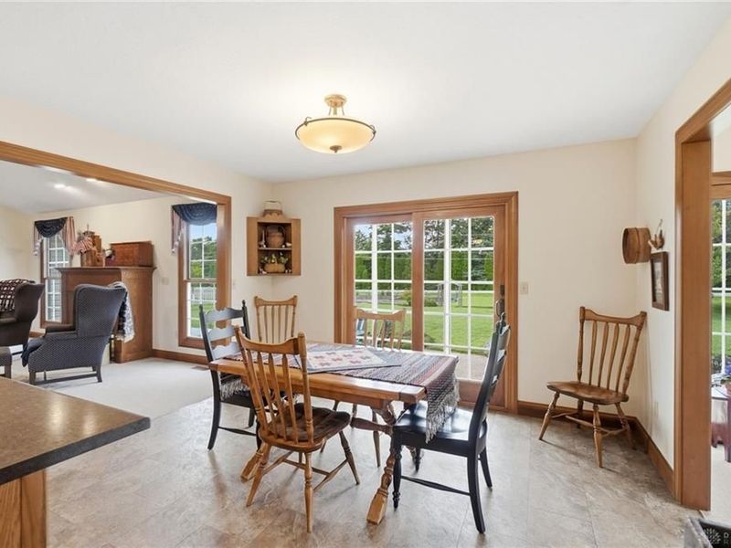 656 Gardenview Circle, Lima, OH 45801 Photo 8