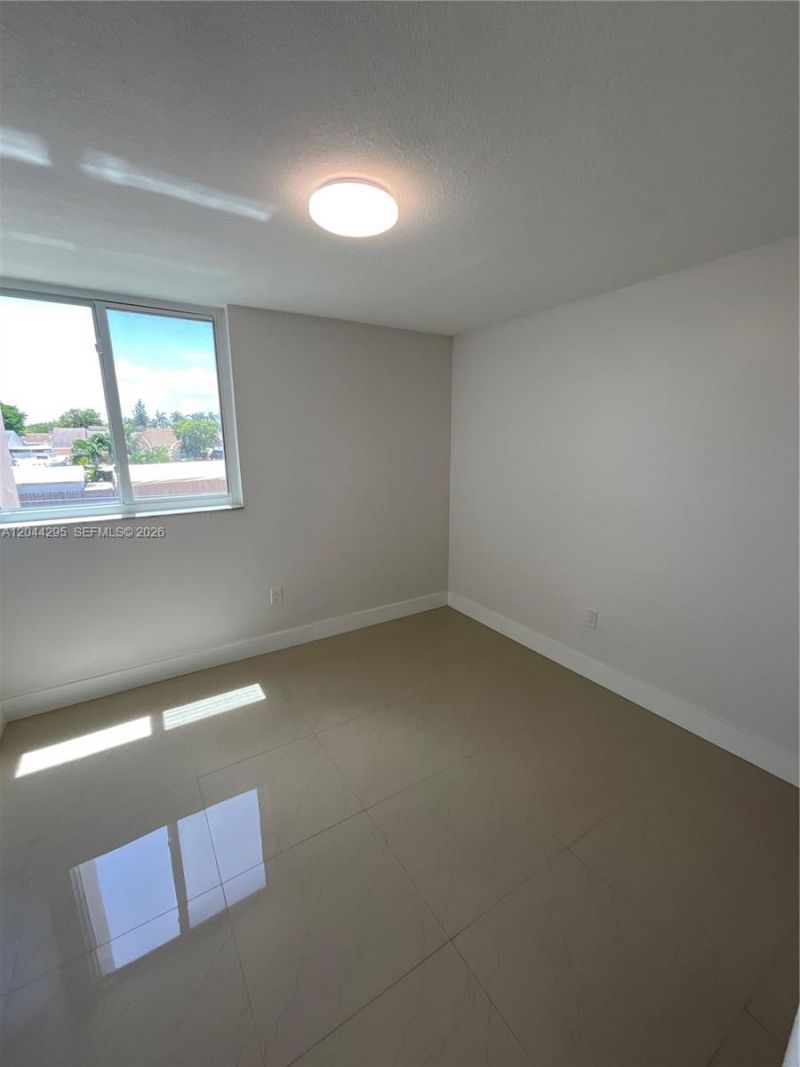 9441 SW 4th St , Unit 214, Miami, FL 33174 Photo