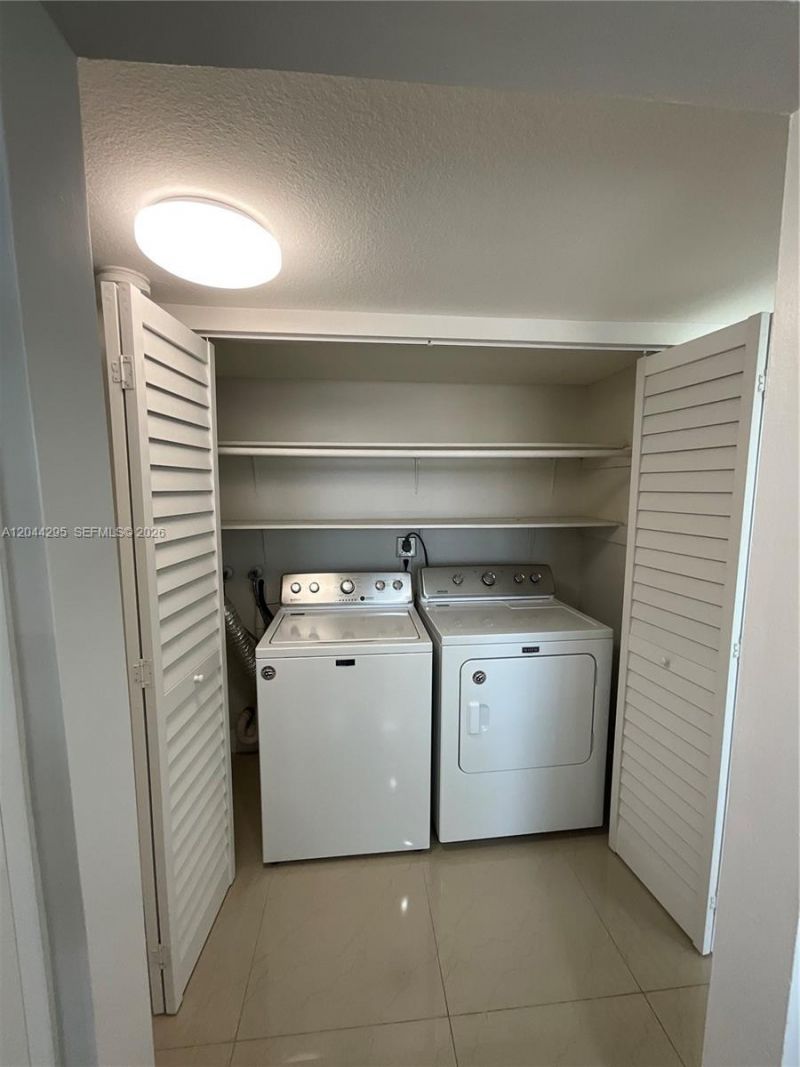 9441 SW 4th St , Unit 214, Miami, FL 33174 Photo