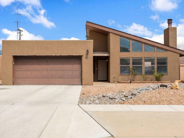 2424 Wisconsin Street NE, Albuquerque, NM 87110