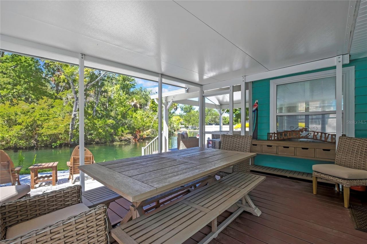 6080 Waverly Road , Weeki Wachee, FL 34607 Photo