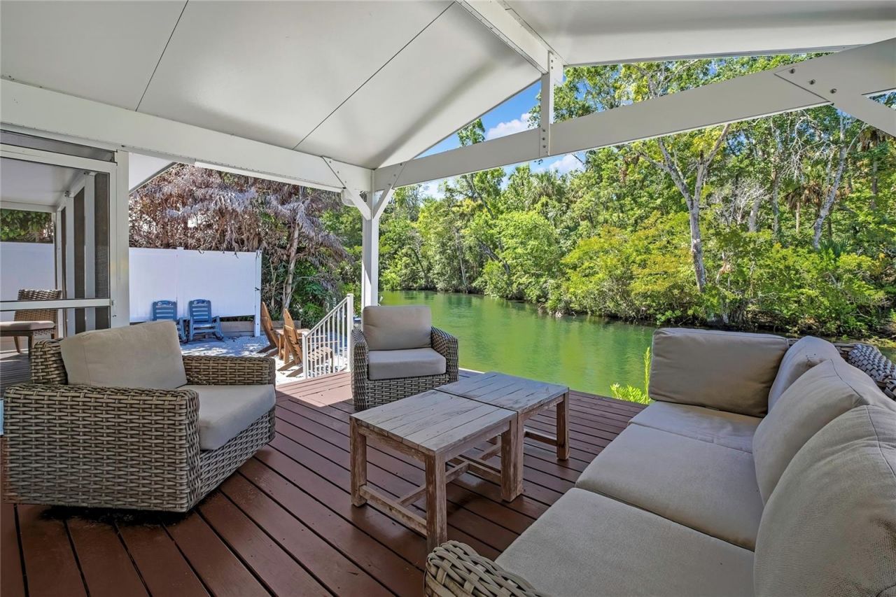 6080 Waverly Road , Weeki Wachee, FL 34607 Photo