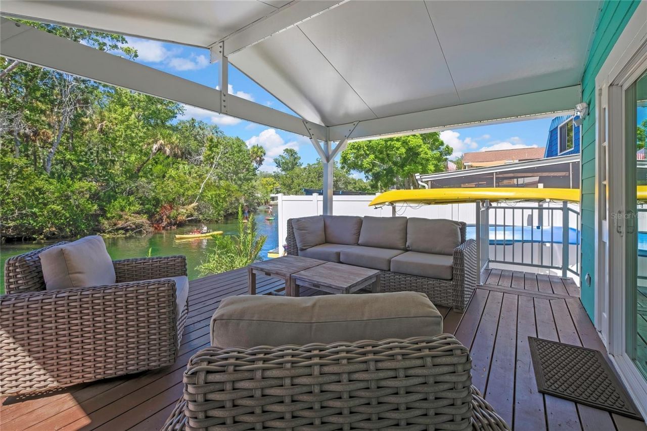 6080 Waverly Road , Weeki Wachee, FL 34607 Photo