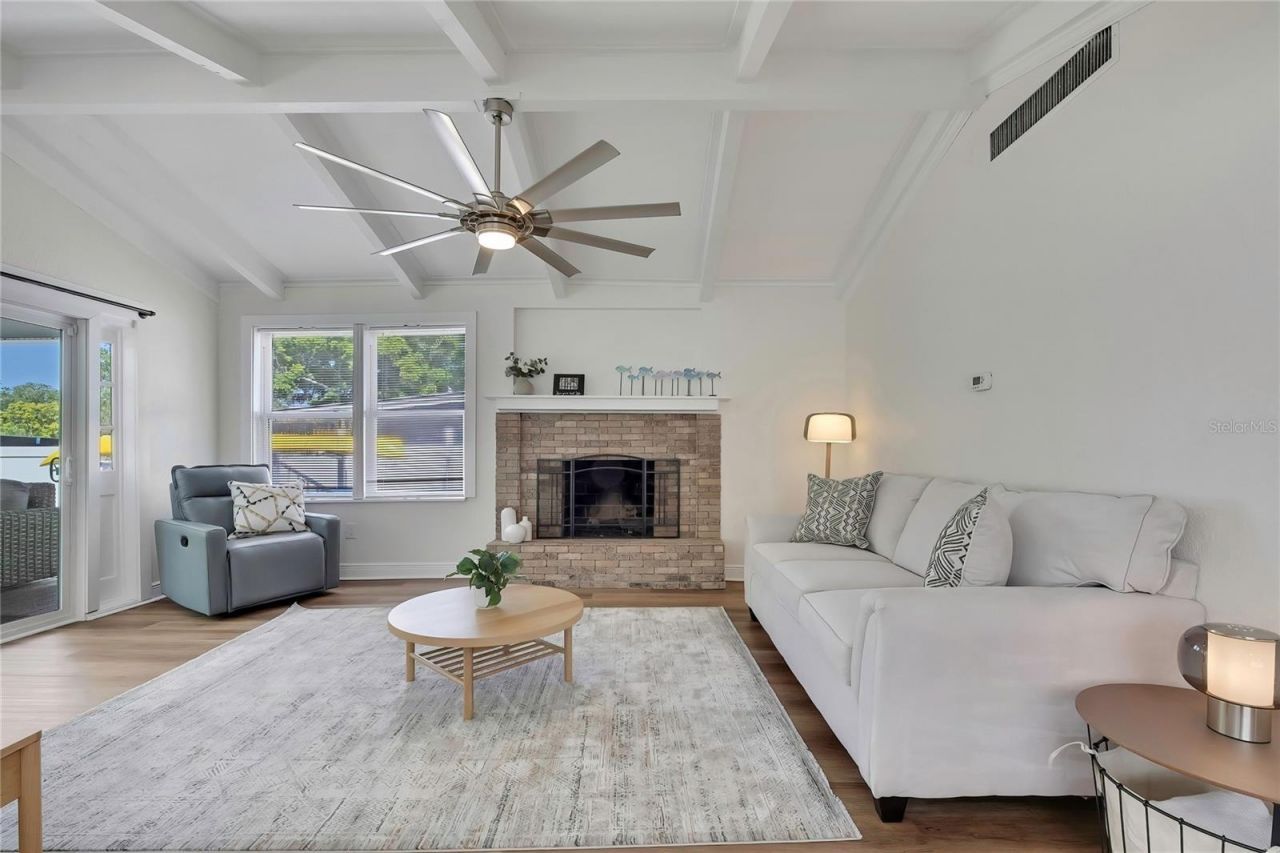 6080 Waverly Road , Weeki Wachee, FL 34607 Photo