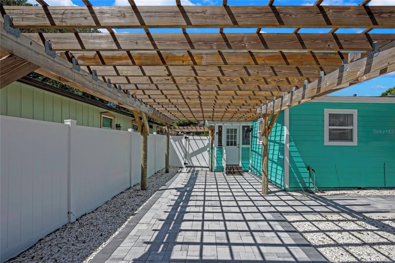 6080 Waverly Road , Weeki Wachee, FL 34607 Photo