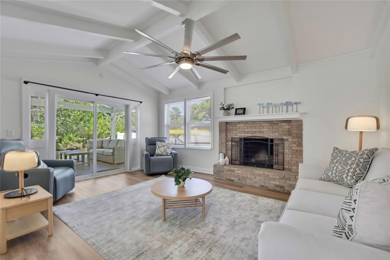 6080 Waverly Road , Weeki Wachee, FL 34607 Photo
