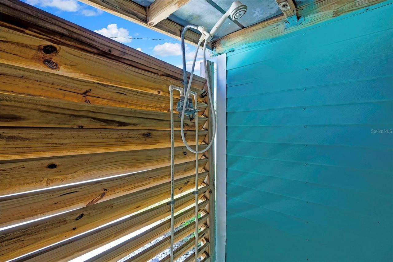 6080 Waverly Road , Weeki Wachee, FL 34607 Photo