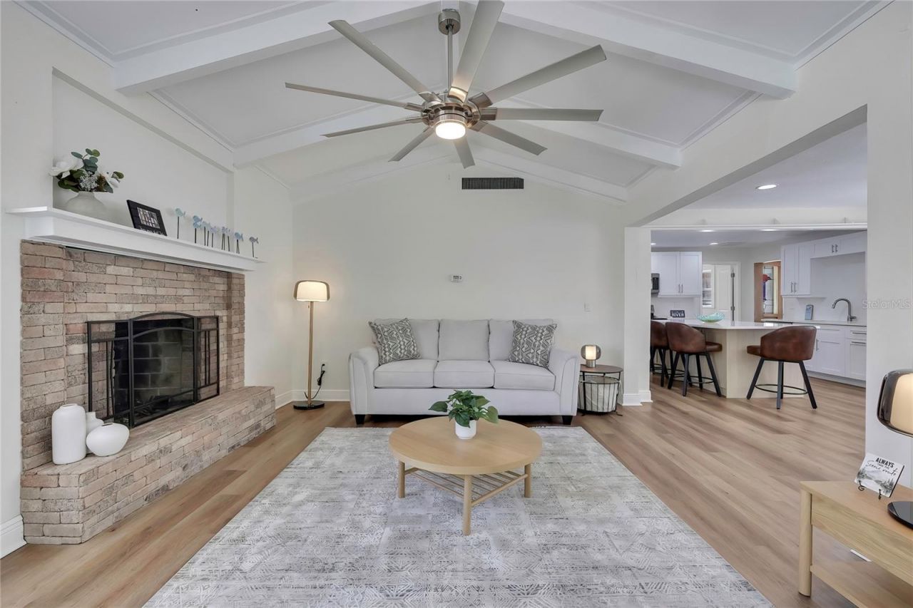 6080 Waverly Road , Weeki Wachee, FL 34607 Photo