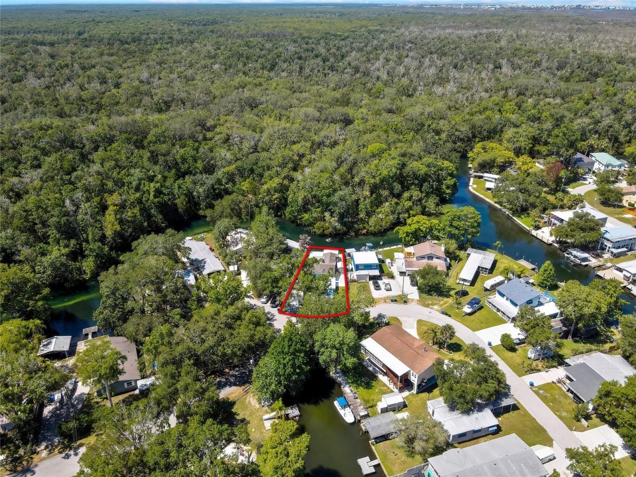 6080 Waverly Road , Weeki Wachee, FL 34607 Photo
