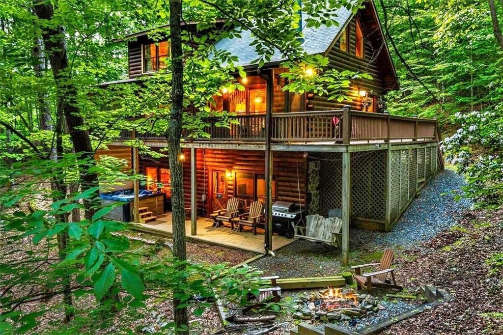 28 Dupont Drive, Blue Ridge, GA 30513 Main Photo