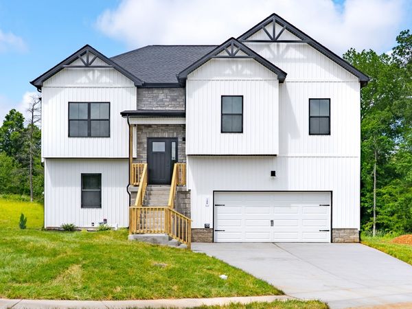 201 Dewberry Ct , Clarksville, TN 37042