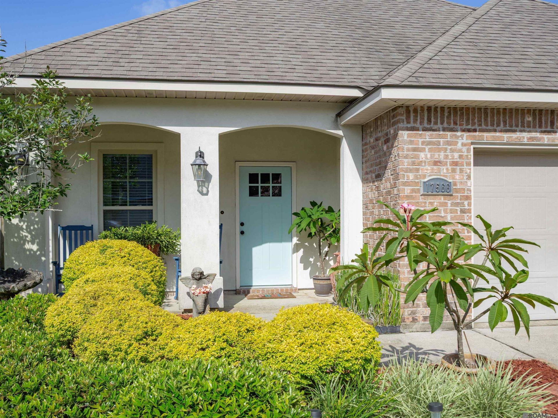 17566 Waterloo Dr, Baton Rouge, LA 70817 Main Photo