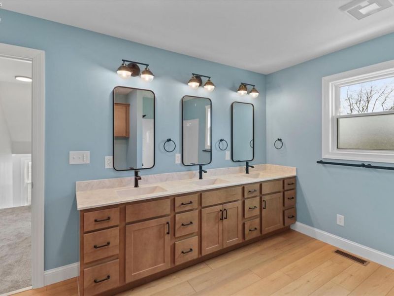 547 N Church Street, Oak Harbor, OH 43449 Photo 46