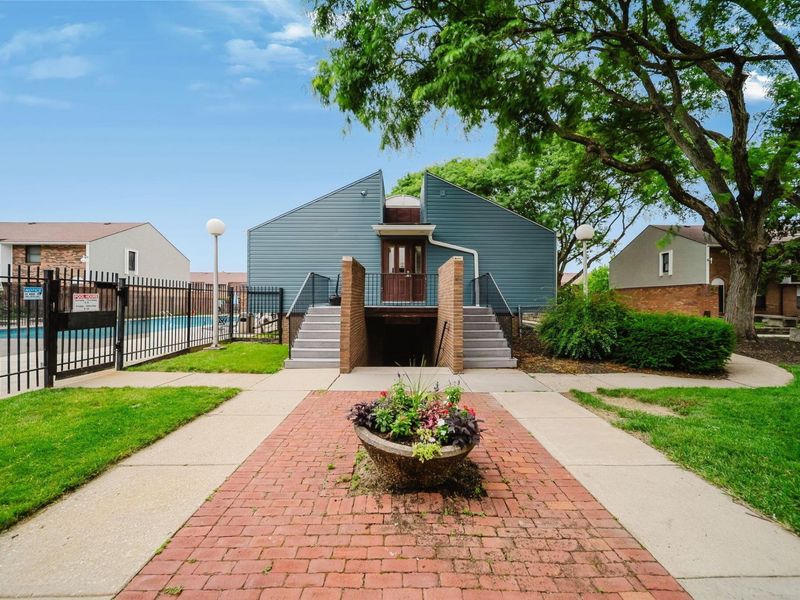 1906 Willoway Circle S, Columbus, OH 43220 Photo 29