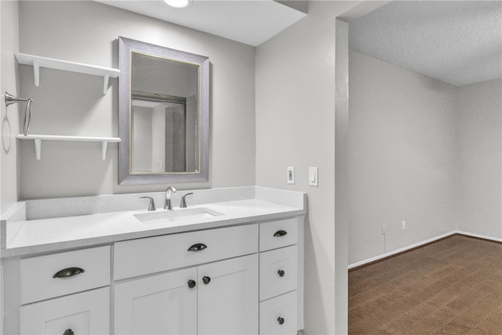 21 Plantation Drive, Unit 205, Vero Beach, FL 32966 Photo