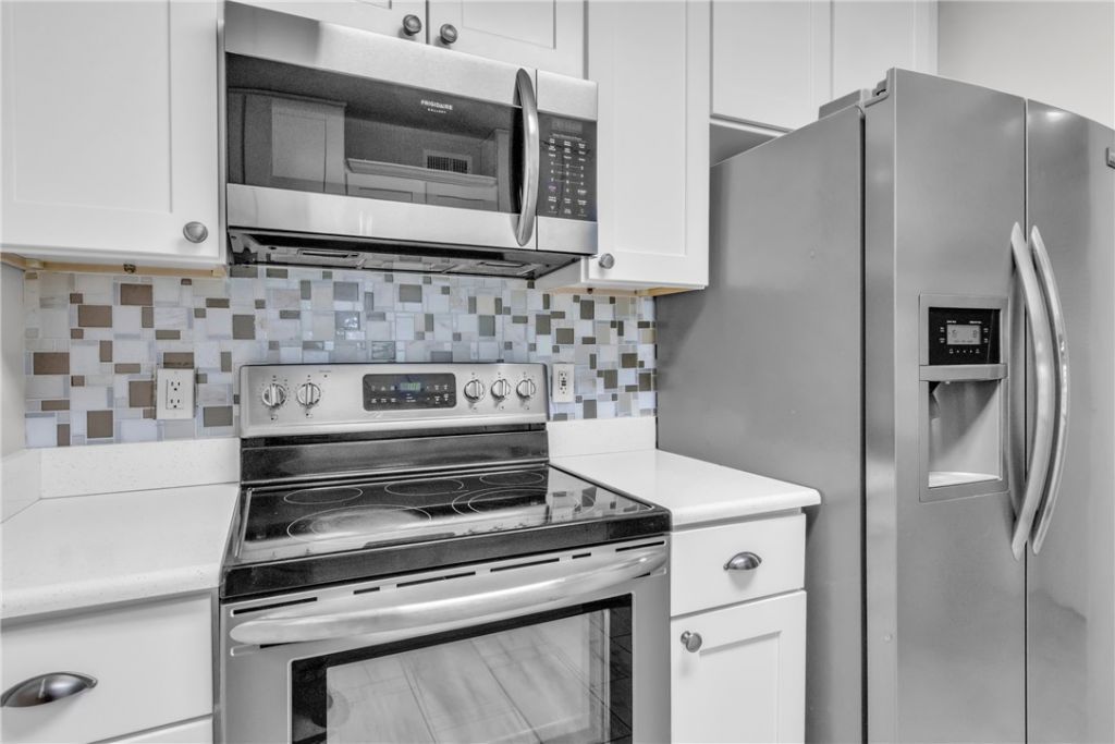 21 Plantation Drive, Unit 205, Vero Beach, FL 32966 Photo
