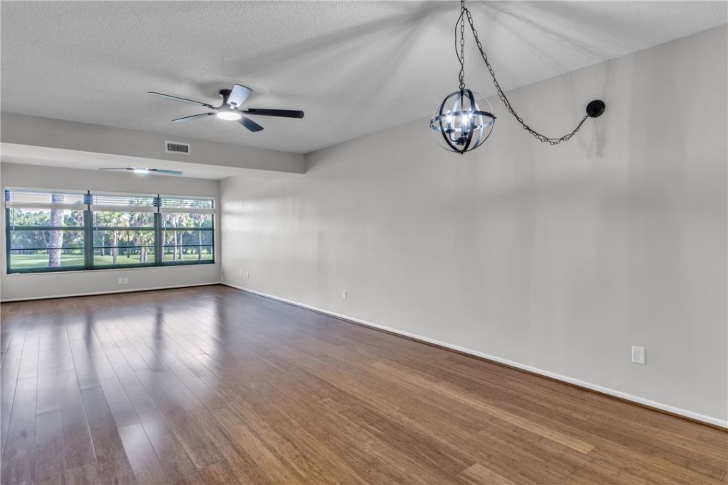 21 Plantation Drive, Unit 205, Vero Beach, FL 32966 Photo