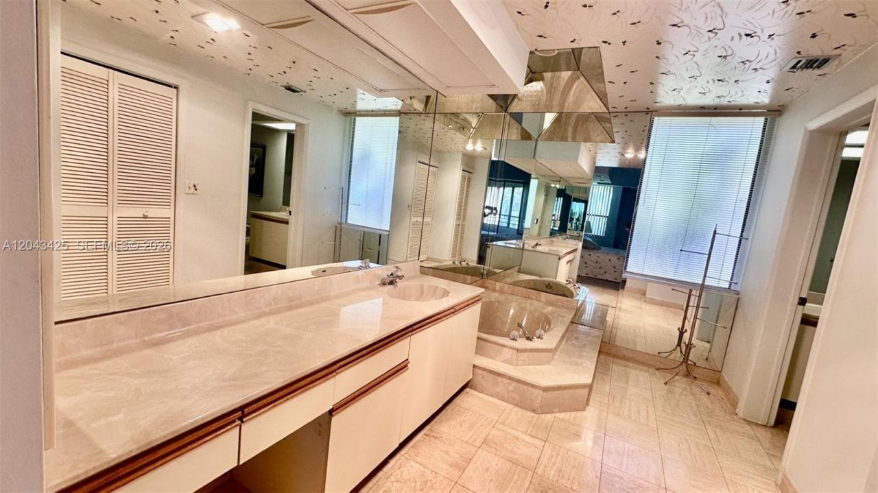 7472 La Paz Blvd , Unit 301, Boca Raton, FL 33433 Photo