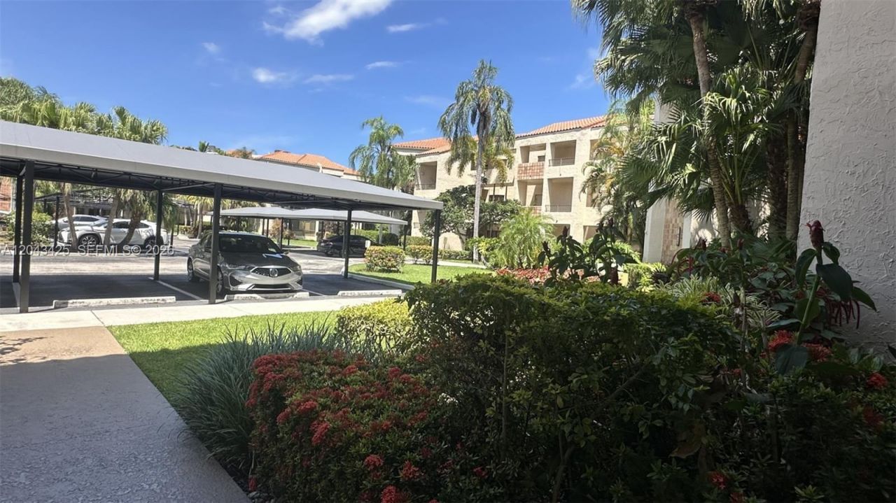 7472 La Paz Blvd , Unit 301, Boca Raton, FL 33433 Photo