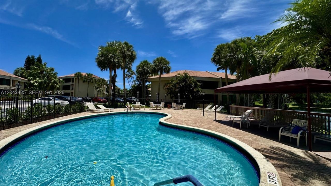 7472 La Paz Blvd , Unit 301, Boca Raton, FL 33433 Photo