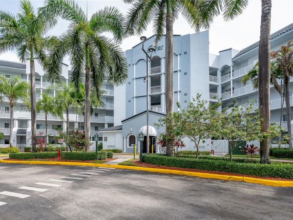 10700 NW 66th St , Unit 204, Doral, FL 33178